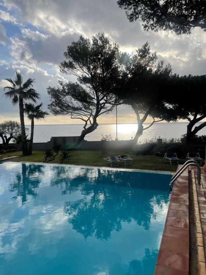 Villa Les Glycines Les Issambres Luaran gambar